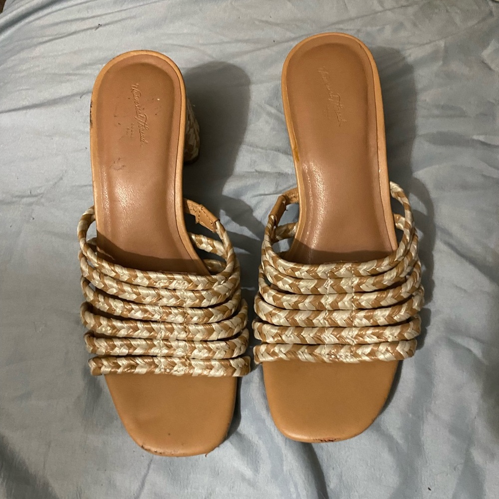 Universal thread Women's Tan Braided Slide Sandals size 7
